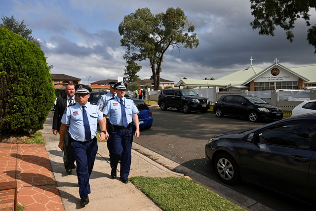 مقتل “متطرف” يبلغ 16 عاما بأيدي الشرطة الأسترالية إثر شنه هجوما بسكين