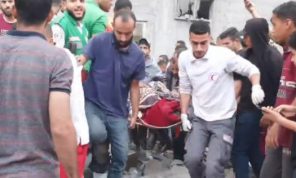 غزة.. شهيد و5 جرحى بقصف إسرائيلي على منزل بمخيم النصيرات- (فيديو) 