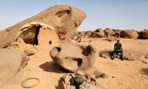 لماذا ترفض الجزائر الحكم الذاتي للصحراء؟