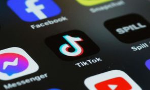 “تيك توك” تسوي دعوى قضائية تتعلق بإدمان وسائل التواصل الاجتماعي