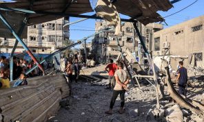 الدفاع المدني في قطاع غزة التابع لحماس يعلن استشهاد 15 شخصا في ضربة جديدة على مدرسة