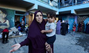 16 شهيدا في قصف إسرائيلي على مدرسة تؤوي نازحين في مخيم النصيرات وسط قطاع غزة- (صور وفيديو)