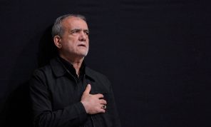 الرئيس الإيراني مسعود بزشكيان يؤدي اليمين الدستورية أمام مجلس الشورى- (صور وفيديوهات)