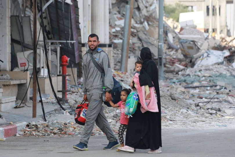 جيش الاحتلال يوجه بمغادرة مناطق في مدينة غزة باتجاه دير البلح