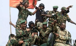 السودان: البرهان يشترط تنفيذ إعلان جدة وانسحاب قوات حميدتي من المنازل لوقف العمليات العسكرية  