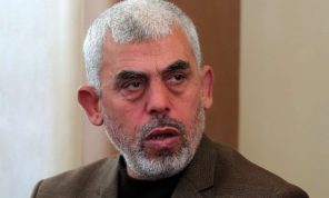 لهذا يتمسك السنوار بمحور فيلادلفيا شرطاً للاتفاق