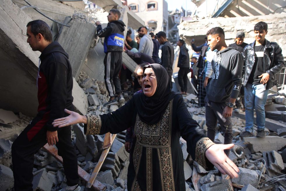 إسرائيل تواصل الإبادة.. 100 شهيد في قطاع غزة منذ فجر السبت- (فيديو) 