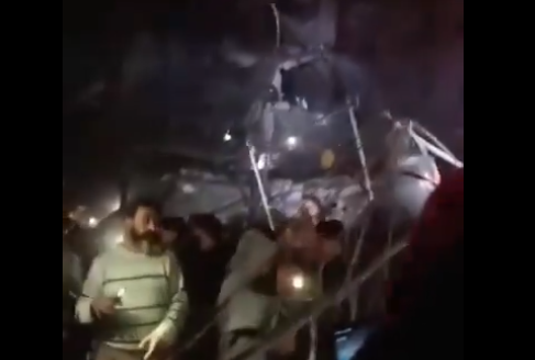 مجزرة جديدة.. استشهاد 26 فلسطينيا بقصف إسرائيلي لمنازل المواطنين بمخيم النصيرات وسط قطاع غزة- (صور وفيديو)