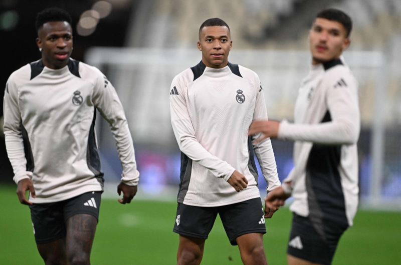 تفاؤل في ريال مدريد بشأن فرص مبابي في المشاركة بنهائي كأس إنتركونتيننتال