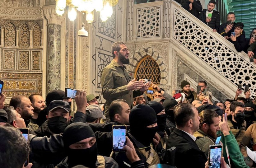 هل ترى إسرائيل في أقوال الشرع تهديداً مبطناً؟