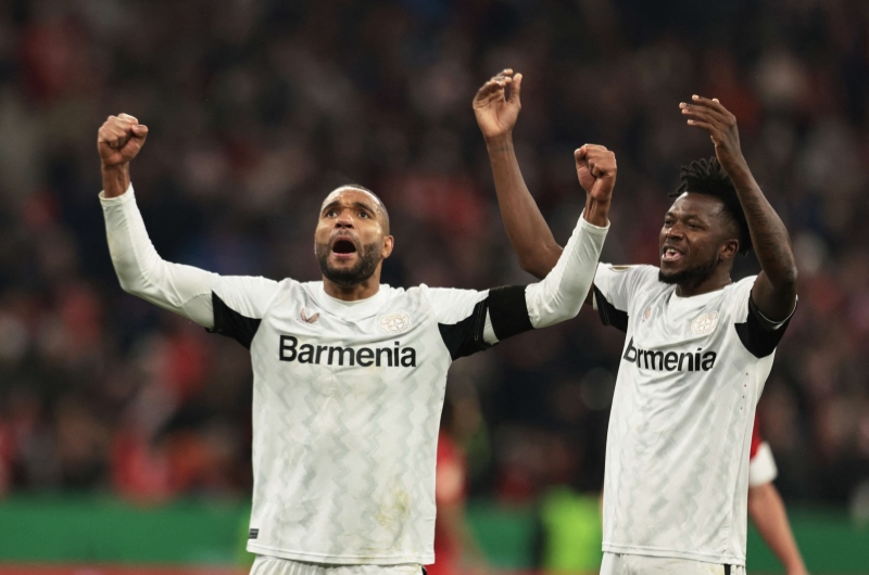 ليفركوزن يستغل طرد نوير ويطيح ببايرن ميونخ من كأس ألمانيا