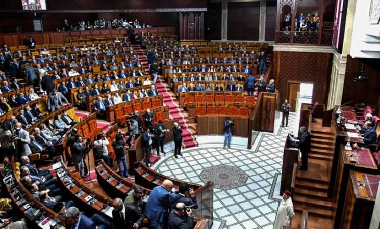 بسبب قانون الإضراب.. نقابة عمالية مغربية تقاطع وزير الشغل وفريقها النيابي ينسحب من اجتماع لجنة برلمانية- (تدوينات)