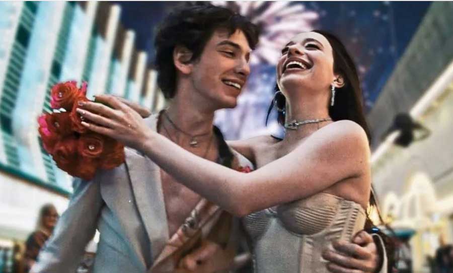 شون بيكر و’أنورا’: سينما الأصوات المهمشة والنزعات الإنسانية