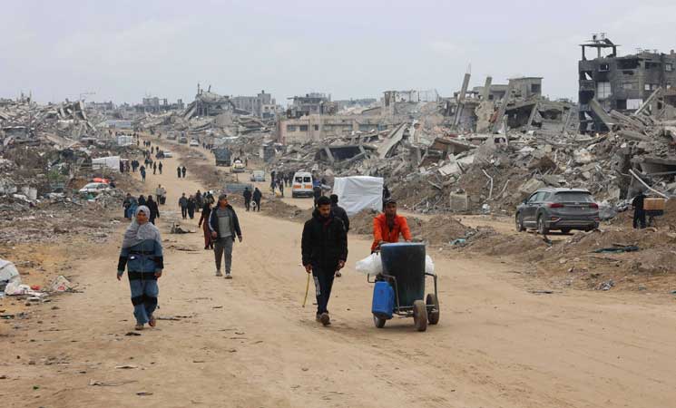 فلسطينيو الضفة يرفضون مخطط ترامب: باقون ولن نترك أرضنا