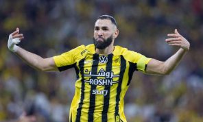 بنزيمة يقود الاتحاد للفوز على التعاون في الدقائق الأخيرة بالدوري السعودي