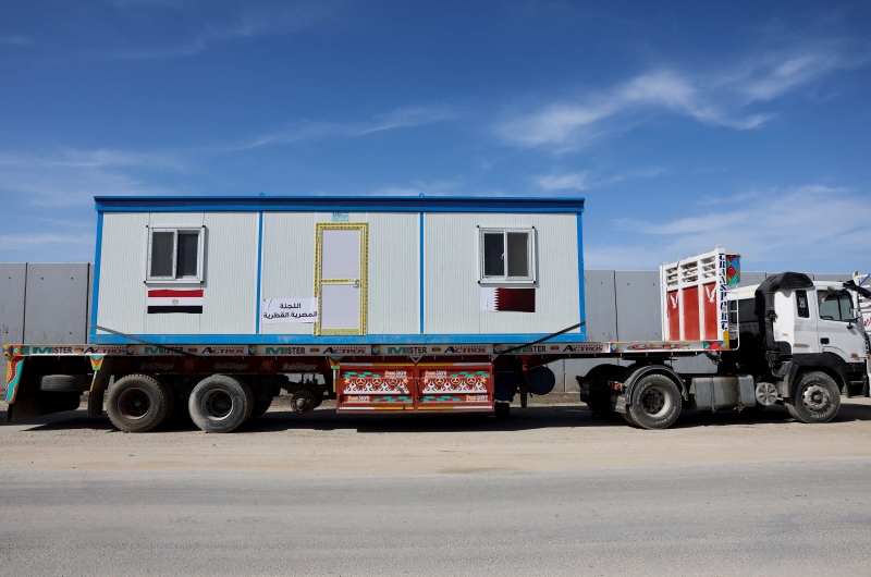 حكومة غزة تنفي دخول بيوت متنقلة إلى القطاع لغرض الإيواء 
