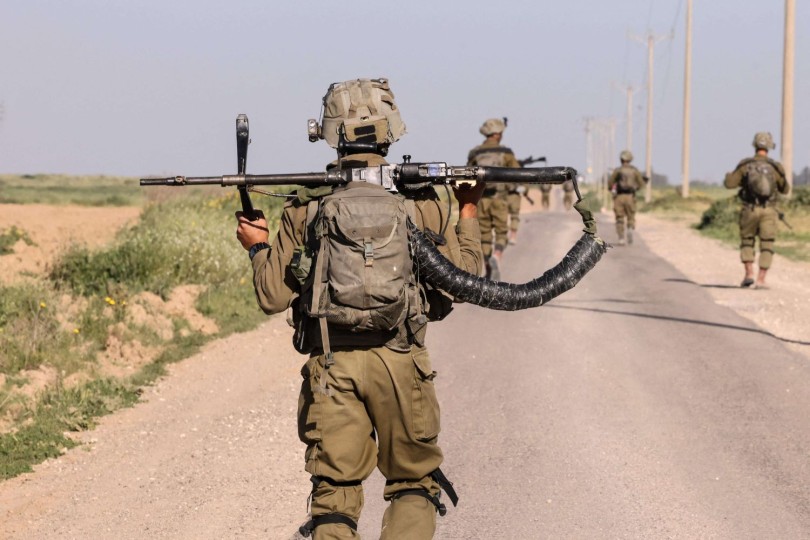 بينهم أطفال.. الجيش الإسرائيلي يعتقل 30 فلسطينيا بالضفة