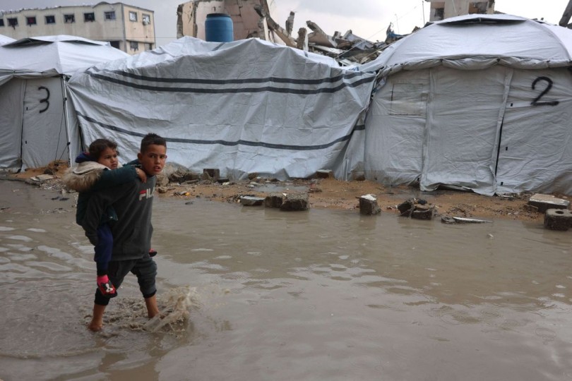 البرد القارس يودي بحياة 5 أطفال حديثي الولادة في غزة