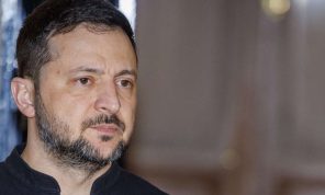 زيلينسكي: تصريحات بوتين بشأن وقف إطلاق النار تنطوي على “تلاعب”