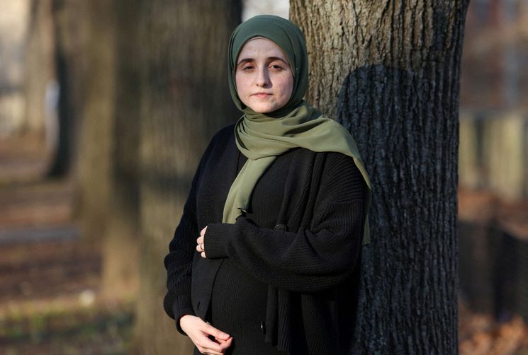 زوجة الناشط الفلسطيني المحتجز بأمريكا تقول إنها كانت ساذجة لاعتقادها أنه آمن