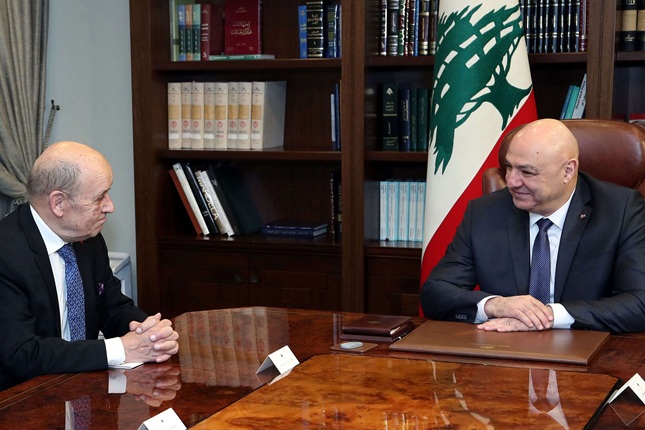  الرئيس اللبناني يدعو إلى الضغط على إسرائيل لوقف أعمالها العدائية