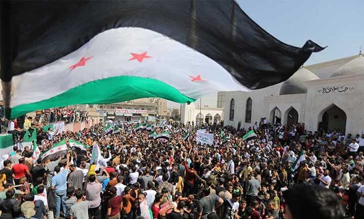 دمشق.. السوريون يحتفلون بالذكرى الـ14 للثورة