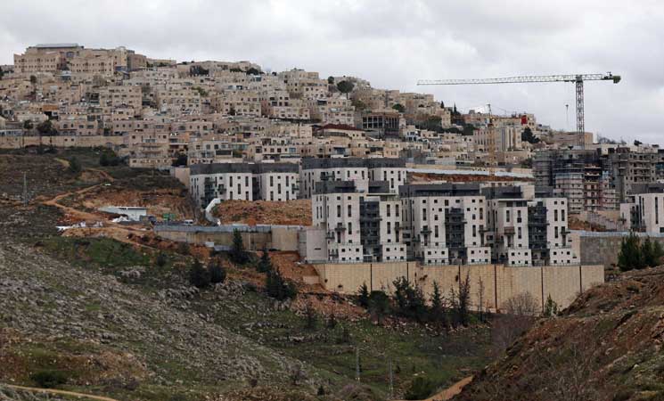 “الكابينت” الإسرائيلي يصادق على شق طريق استيطاني في محيط القدس