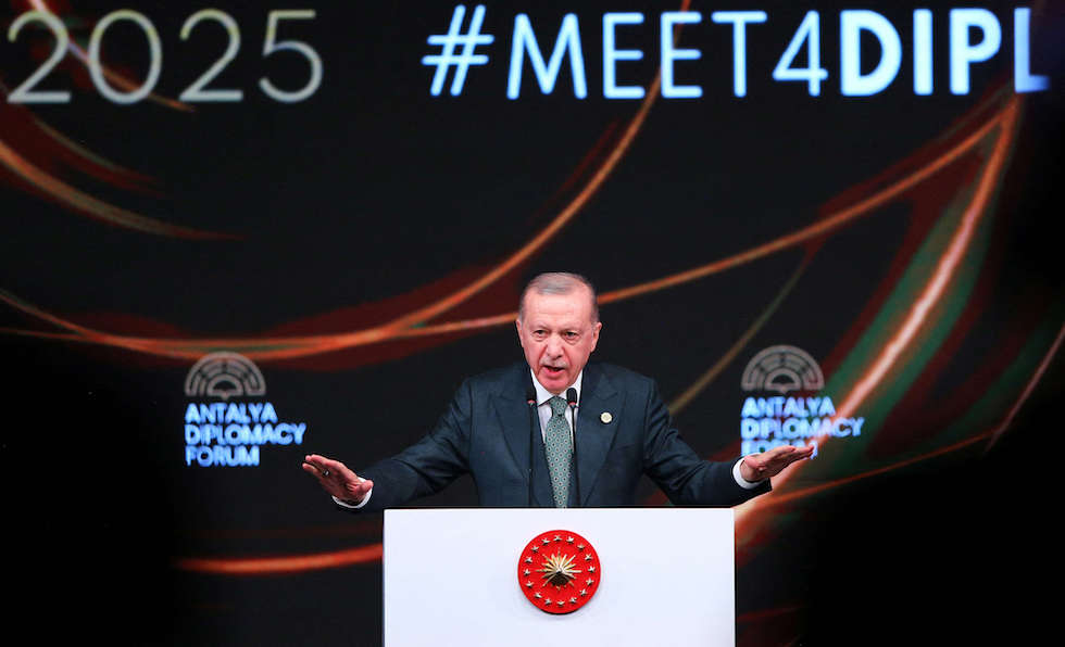 أردوغان: لا سلام بلا فلسطين.. وصمت العالم شراكة في جرائم إسرائيل