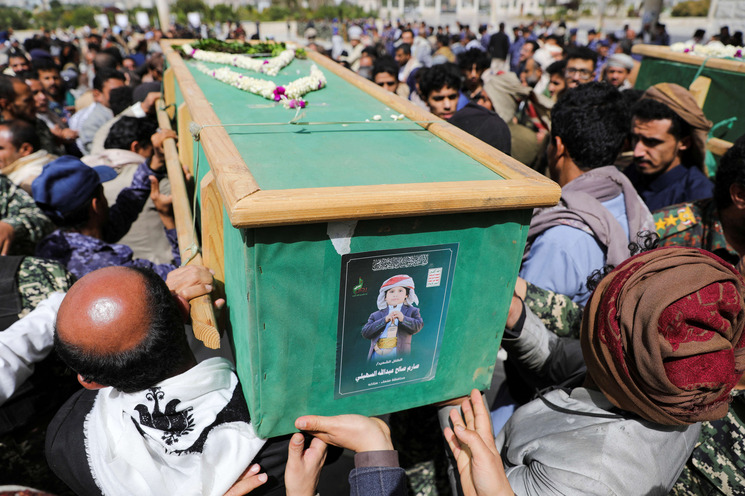 استشهاد 17 شخصا بغارات أمريكية على ميناء رأس عيسى غربي اليمن