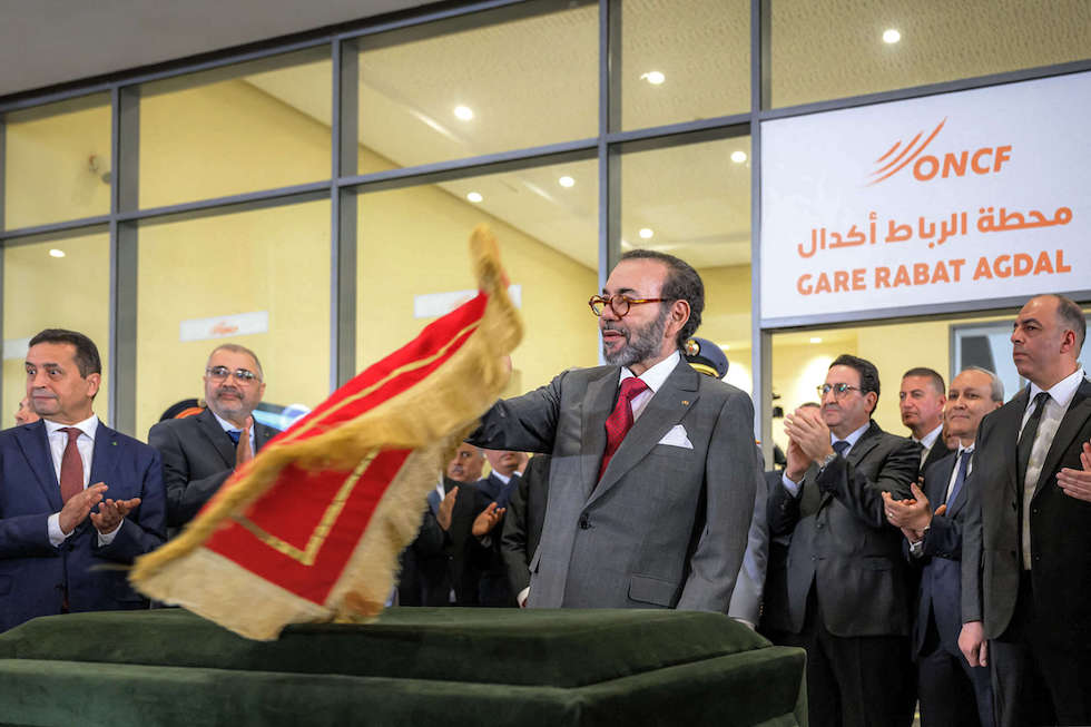 العاهل المغربي يعطي انطلاقة أشغال إنجاز سكة حديد جديدة للقطارات فائقة السرعة