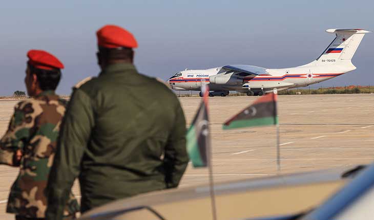 تقارير دولية تؤكد منح روسيا الفرصة للتأثير في الأنشطة الأمنية والسياسات الإقليمية في ليبيا