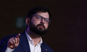 رئيس تشيلي: إسرائيل تقوم بتطهير عرقي في غزة