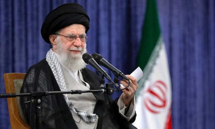 صحيفة عبرية..للإسرائيليين: “أوقفوا نبوءة خامنئي”..غزة ستبتلع دولتكم إن لم تنهوا الحرب فوراً