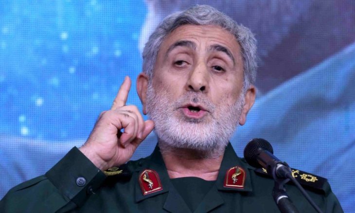 قائد “فيلق القدس” الإيراني يظهر باحتفالات وسط طهران بعد مزاعم اغتياله