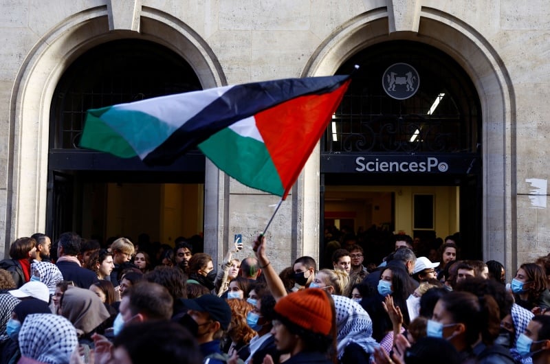 معهد فرنسي يُلغي تسجيل طالبة فلسطينية بعد جدل حول منشورات نُسبت إليها