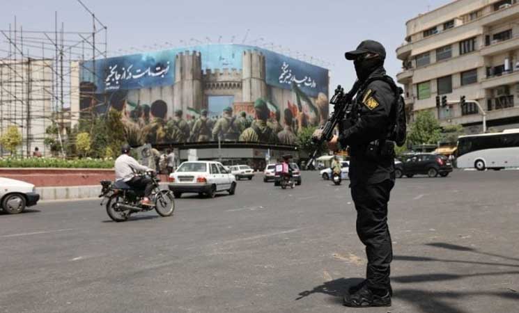 إيران: “جيش الظلم” يستهدف مبنى القضاء في زاهدان- (فيديو)