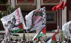 مثقفون وحقوقيون مغاربة يطالبون بإجبار إسرائيل على وقف تجويع غزة