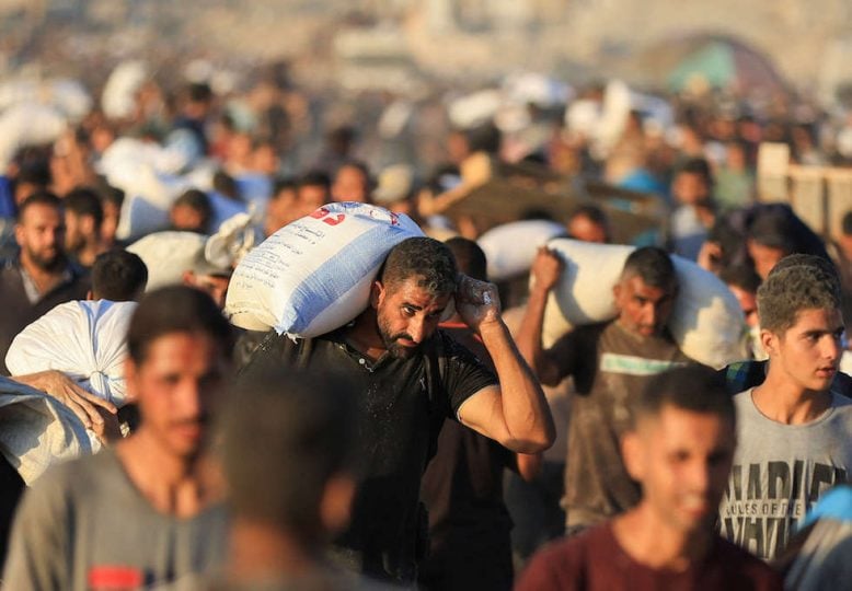 الغارديان: إسرائيل لم تكن قادرة على تجويع شعب بأكمله بدون مساعدة أصدقائها في الغرب