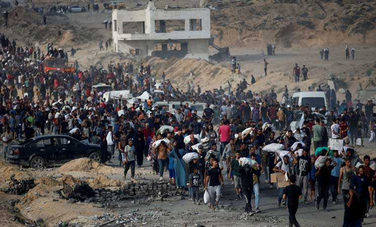 خبراء قانون: قتل إسرائيل طالبي المساعدات أوضح مثال على الإبادة