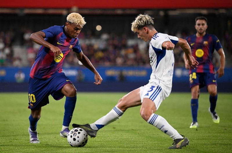 الدوري الإسباني ينطلق غدا بصراع مبكر بين طموح برشلونة ورغبة ريال مدريد في استعادة الهيبة