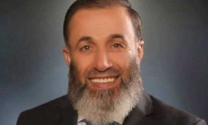 غضب شعبي عارم في الأردن بعد “قتل” المفكر والعالم موسى أبو سويلم ونجله.. إجراءات أمنية خلال “الدفن” والجريمة “عائلية”