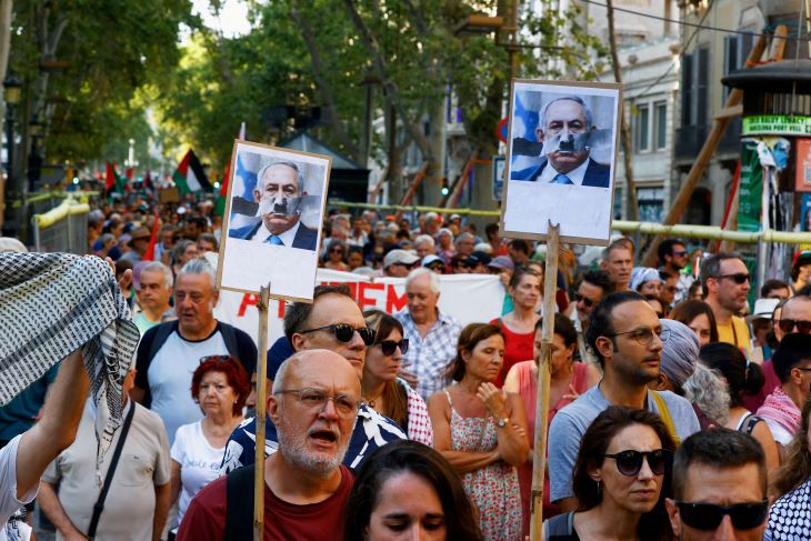 إسبانيا أجلت 44 طفلا من غزة لمعالجتهم في مستشفياتها