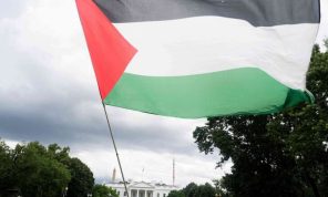 استطلاع: معظم الأمريكيين يعتقدون أن على الدول الاعتراف بفلسطين