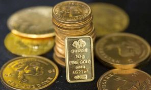 الذهب ينتعش من أدنى مستوياته في أسبوعين والأنظار على اجتماع ترامب وزيلينسكي