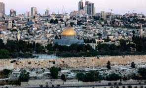 فلسطين: نفخ مستوطنين بالبوق في المسجد الأقصى يهدف لتغيير الواقع التاريخي