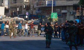 حملة اعتقالات في طولكرم.. عقاب جماعي وتنكيل إسرائيلي ممنهج
