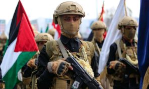 الحوثيون يعلنون تنفيذ هجمات على مبنى الأركان الإسرائيلي ومواقع حيوية بينها مطار وميناء- (فيديو)