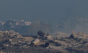 شهادات فلسطينية في صحف عبرية.. الروائي يسري الغول يرسم من غزة ملامح الموت المحيط به
