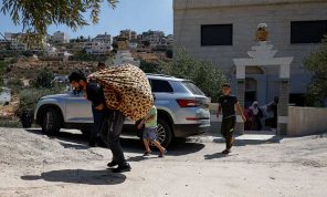 سحب تصاريح وهدم مبانٍ عقب عملية القدس