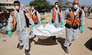 إسرائيل تعيد جثامين 30 فلسطينيا إلى قطاع غزة